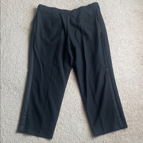 Bolzano Classic Black Men's Tuxedo Suit - Picture 9 of 9